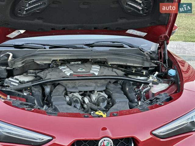 Красный Альфа Ромео Стелвио, объемом двигателя 2.9 л и пробегом 72 тыс. км за 44000 $, фото 23 на Automoto.ua