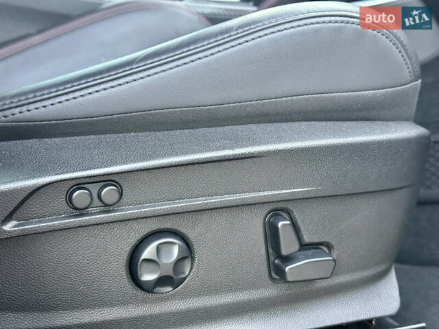 Красный Альфа Ромео Стелвио, объемом двигателя 2.9 л и пробегом 72 тыс. км за 44000 $, фото 58 на Automoto.ua