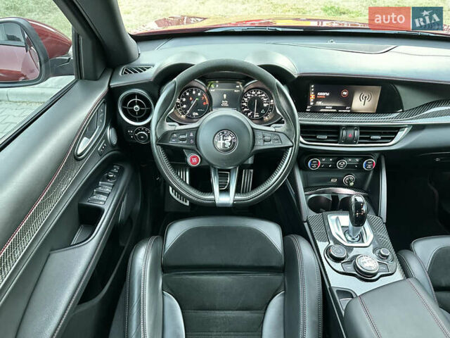 Красный Альфа Ромео Стелвио, объемом двигателя 2.9 л и пробегом 72 тыс. км за 44000 $, фото 52 на Automoto.ua