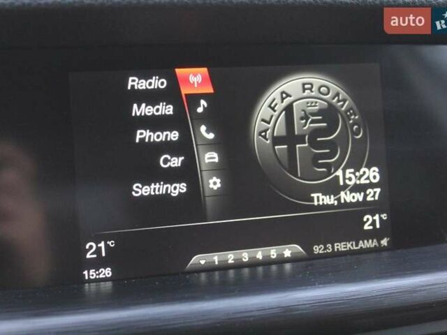 Красный Альфа Ромео Стелвио, объемом двигателя 2 л и пробегом 63 тыс. км за 21900 $, фото 46 на Automoto.ua