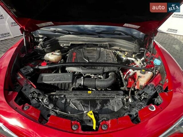 Альфа Ромео Стелвио 2018 в Луцке на Automoto.ua Красный Альфа Ромео Стелвио, объемом двигателя 2 л и пробегом 59 тыс. км за 15800 $, фото 17 на Automoto.ua