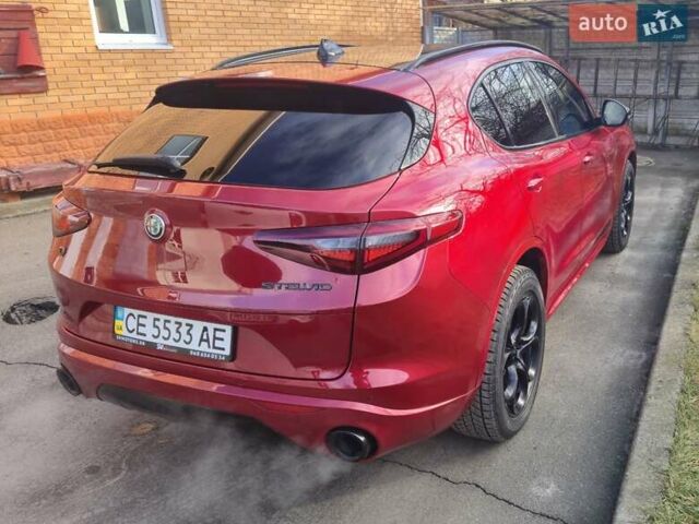 Красный Альфа Ромео Стелвио, объемом двигателя 2 л и пробегом 66 тыс. км за 28500 $, фото 5 на Automoto.ua