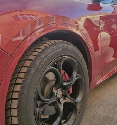 Красный Альфа Ромео Стелвио, объемом двигателя 2 л и пробегом 66 тыс. км за 28500 $, фото 8 на Automoto.ua