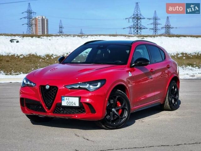 Красный Альфа Ромео Стелвио, объемом двигателя 2.9 л и пробегом 33 тыс. км за 57000 $, фото 16 на Automoto.ua