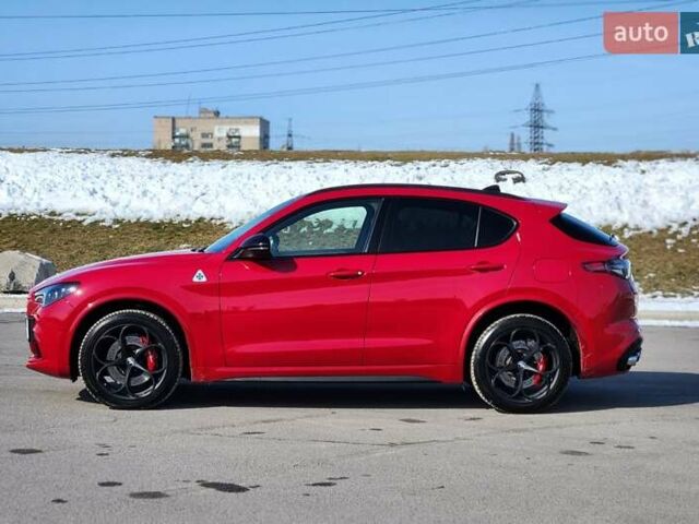Красный Альфа Ромео Стелвио, объемом двигателя 2.9 л и пробегом 33 тыс. км за 57000 $, фото 30 на Automoto.ua