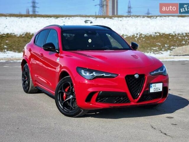 Красный Альфа Ромео Стелвио, объемом двигателя 2.9 л и пробегом 33 тыс. км за 57000 $, фото 14 на Automoto.ua