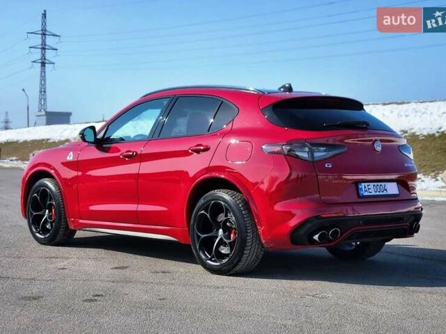 Красный Альфа Ромео Стелвио, объемом двигателя 2.9 л и пробегом 33 тыс. км за 57000 $, фото 1 на Automoto.ua
