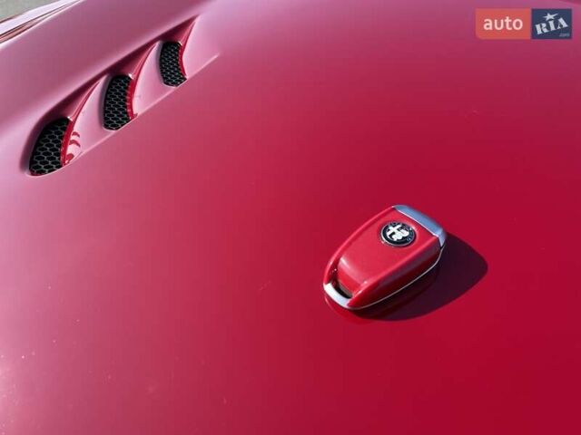 Красный Альфа Ромео Стелвио, объемом двигателя 2.9 л и пробегом 33 тыс. км за 57000 $, фото 70 на Automoto.ua