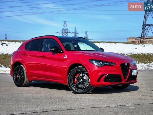 Красный Альфа Ромео Стелвио, объемом двигателя 2.9 л и пробегом 33 тыс. км за 57000 $, фото 19 на Automoto.ua