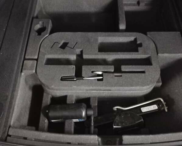 Красный Альфа Ромео Стелвио, объемом двигателя 2 л и пробегом 13 тыс. км за 32500 $, фото 34 на Automoto.ua