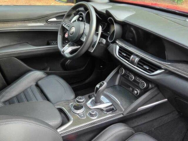 Красный Альфа Ромео Стелвио, объемом двигателя 2.9 л и пробегом 25 тыс. км за 13500 $, фото 8 на Automoto.ua