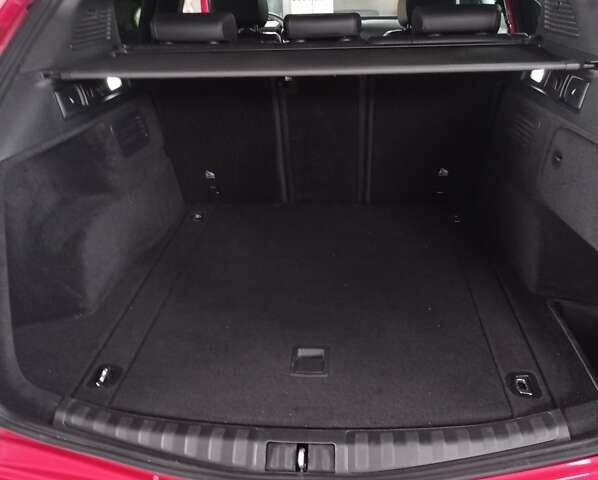 Красный Альфа Ромео Стелвио, объемом двигателя 2 л и пробегом 13 тыс. км за 32500 $, фото 37 на Automoto.ua