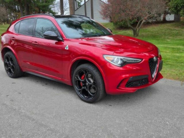 Красный Альфа Ромео Стелвио, объемом двигателя 2.9 л и пробегом 25 тыс. км за 13500 $, фото 7 на Automoto.ua