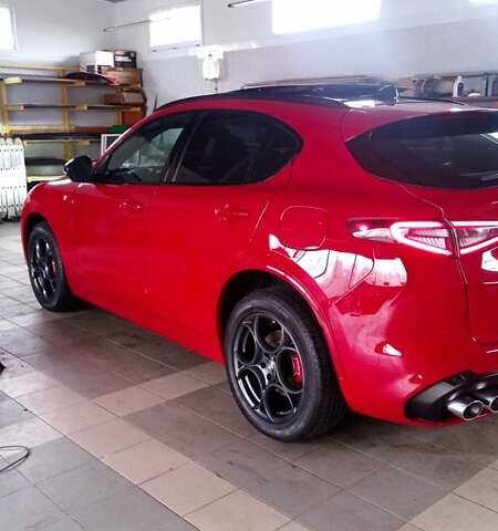 Красный Альфа Ромео Стелвио, объемом двигателя 2 л и пробегом 13 тыс. км за 32500 $, фото 8 на Automoto.ua