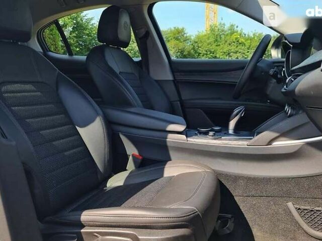Альфа Ромео Стелвіо, об'ємом двигуна 2 л та пробігом 38 тис. км за 40999 $, фото 23 на Automoto.ua