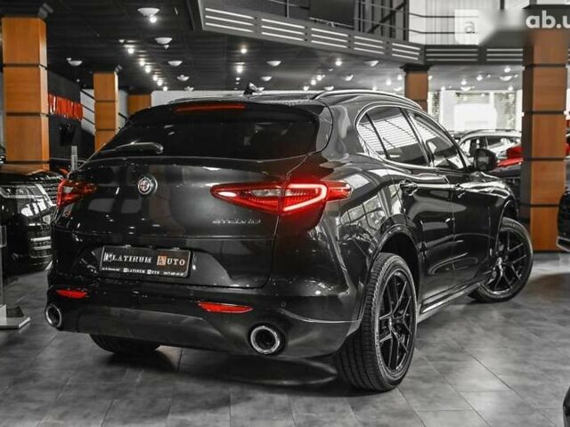 Альфа Ромео Стелвио, объемом двигателя 2 л и пробегом 11 тыс. км за 41500 $, фото 2 на Automoto.ua