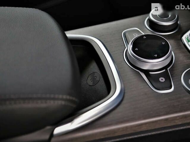 Альфа Ромео Стелвио, объемом двигателя 2 л и пробегом 10 тыс. км за 42900 $, фото 20 на Automoto.ua