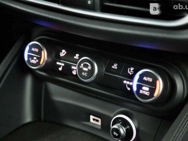 Альфа Ромео Стелвио, объемом двигателя 2 л и пробегом 10 тыс. км за 42900 $, фото 18 на Automoto.ua