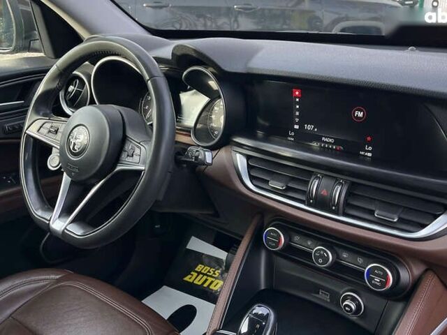 Альфа Ромео Стелвио, объемом двигателя 2 л и пробегом 81 тыс. км за 22500 $, фото 18 на Automoto.ua