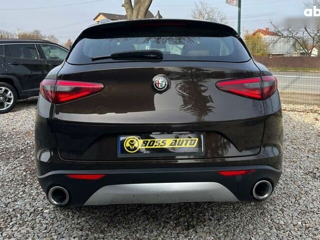 Альфа Ромео Стелвио, объемом двигателя 2 л и пробегом 81 тыс. км за 22500 $, фото 5 на Automoto.ua