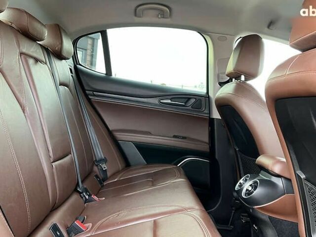 Альфа Ромео Стелвио, объемом двигателя 2 л и пробегом 81 тыс. км за 22500 $, фото 21 на Automoto.ua