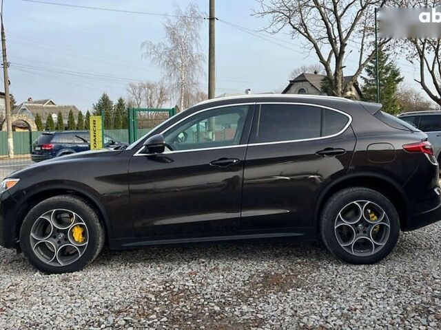 Альфа Ромео Стелвио, объемом двигателя 2 л и пробегом 81 тыс. км за 22500 $, фото 3 на Automoto.ua