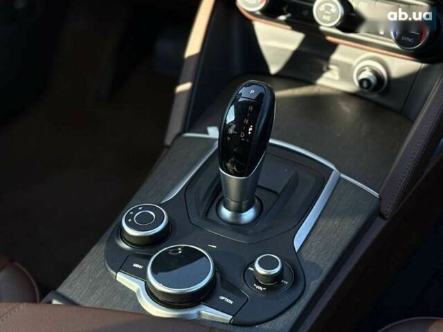 Альфа Ромео Стелвіо, об'ємом двигуна 2 л та пробігом 125 тис. км за 19200 $, фото 25 на Automoto.ua