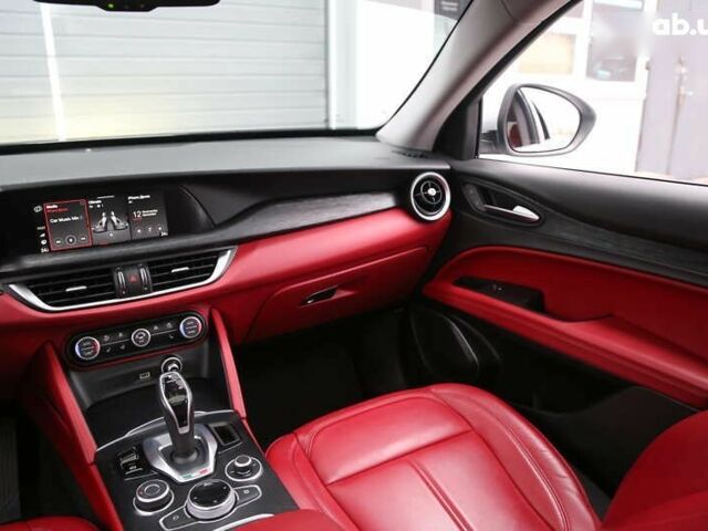 Альфа Ромео Стелвио, объемом двигателя 2 л и пробегом 130 тыс. км за 22900 $, фото 14 на Automoto.ua