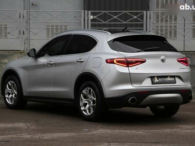 Альфа Ромео Стелвио, объемом двигателя 2 л и пробегом 130 тыс. км за 22900 $, фото 4 на Automoto.ua