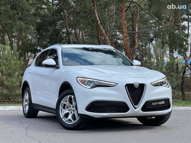 Альфа Ромео Стелвио, объемом двигателя 2 л и пробегом 39 тыс. км за 21900 $, фото 4 на Automoto.ua