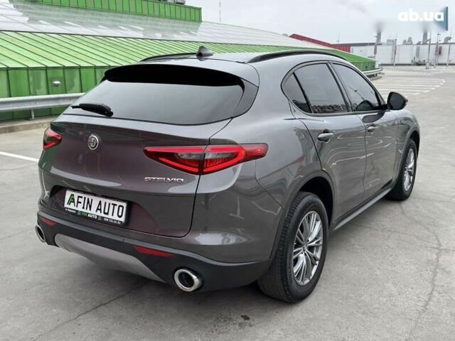 Альфа Ромео Стелвио, объемом двигателя 2 л и пробегом 70 тыс. км за 28500 $, фото 11 на Automoto.ua