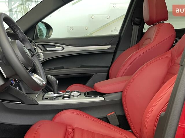 Альфа Ромео Стелвио, объемом двигателя 2 л и пробегом 0 тыс. км за 60262 $, фото 4 на Automoto.ua