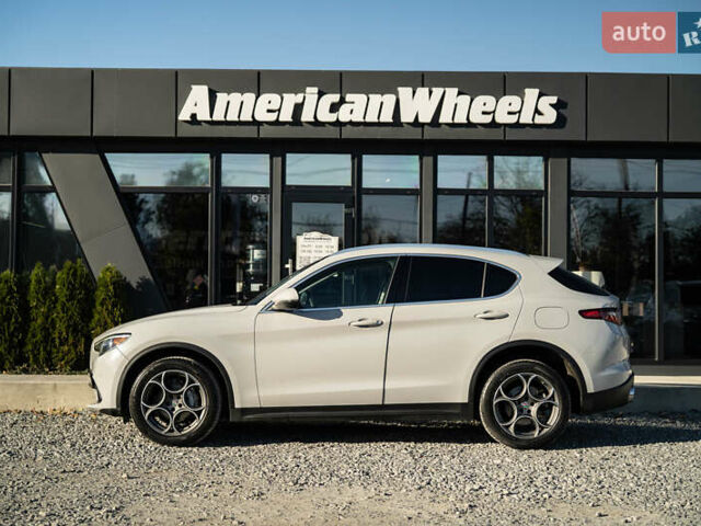 Серый Альфа Ромео Стелвио, объемом двигателя 2 л и пробегом 111 тыс. км за 20700 $, фото 3 на Automoto.ua