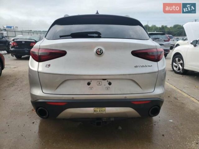 Серый Альфа Ромео Стелвио, объемом двигателя 2 л и пробегом 107 тыс. км за 5060 $, фото 5 на Automoto.ua