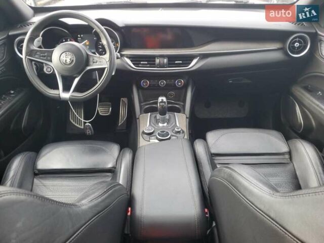 Серый Альфа Ромео Стелвио, объемом двигателя 2 л и пробегом 107 тыс. км за 5060 $, фото 7 на Automoto.ua