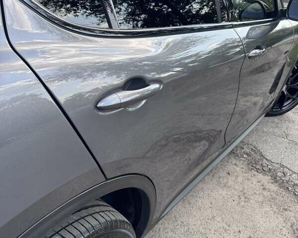 Альфа Ромео Стелвио 2017 в Киеве на Automoto.ua Серый Альфа Ромео Стелвио, объемом двигателя 2 л и пробегом 96 тыс. км за 24999 $, фото 27 на Automoto.ua