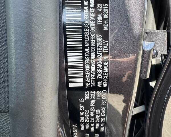 Альфа Ромео Стелвио 2017 в Киеве на Automoto.ua Серый Альфа Ромео Стелвио, объемом двигателя 2 л и пробегом 96 тыс. км за 24999 $, фото 41 на Automoto.ua