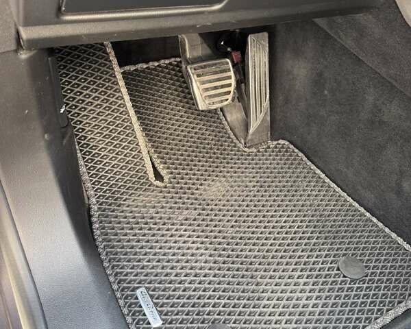 Альфа Ромео Стелвио 2017 в Киеве на Automoto.ua Серый Альфа Ромео Стелвио, объемом двигателя 2 л и пробегом 96 тыс. км за 24999 $, фото 39 на Automoto.ua