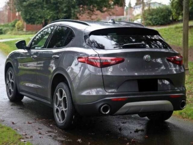 Серый Альфа Ромео Стелвио, объемом двигателя 2 л и пробегом 88 тыс. км за 13500 $, фото 4 на Automoto.ua