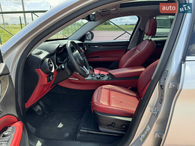 Серый Альфа Ромео Стелвио, объемом двигателя 2 л и пробегом 155 тыс. км за 16900 $, фото 18 на Automoto.ua