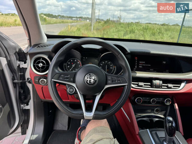 Серый Альфа Ромео Стелвио, объемом двигателя 2 л и пробегом 155 тыс. км за 16900 $, фото 28 на Automoto.ua