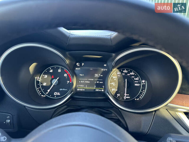 Альфа Ромео Стелвио 2018 в Киеве на Automoto.ua Серый Альфа Ромео Стелвио, объемом двигателя 2 л и пробегом 60 тыс. км за 22000 $, фото 13 на Automoto.ua