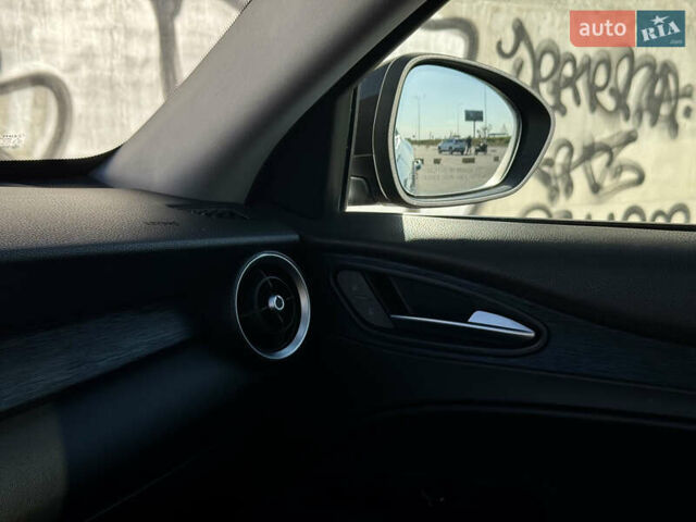 Серый Альфа Ромео Стелвио, объемом двигателя 2 л и пробегом 87 тыс. км за 21300 $, фото 36 на Automoto.ua