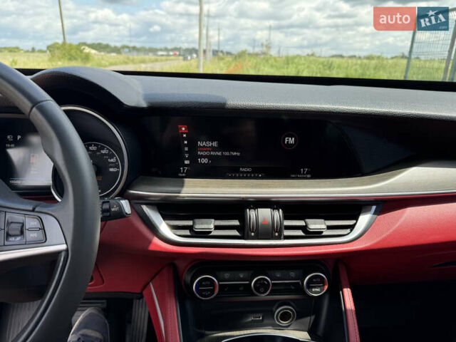 Серый Альфа Ромео Стелвио, объемом двигателя 2 л и пробегом 155 тыс. км за 16900 $, фото 24 на Automoto.ua