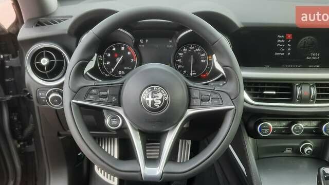 Серый Альфа Ромео Стелвио, объемом двигателя 2 л и пробегом 84 тыс. км за 17500 $, фото 33 на Automoto.ua