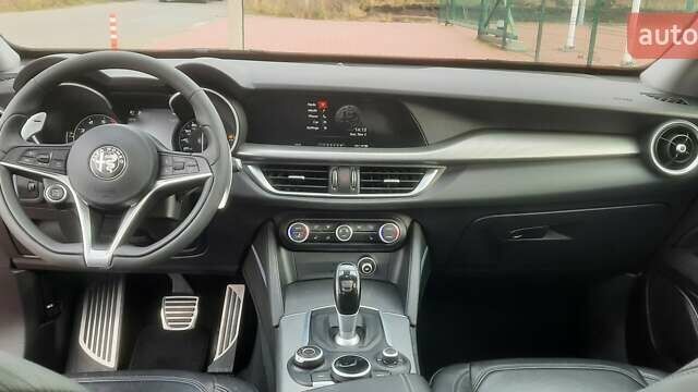 Серый Альфа Ромео Стелвио, объемом двигателя 2 л и пробегом 84 тыс. км за 17500 $, фото 32 на Automoto.ua