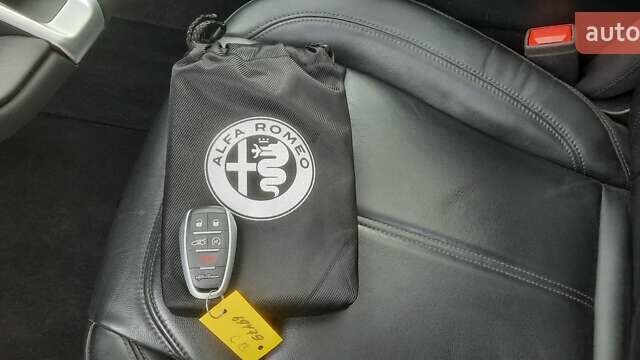 Серый Альфа Ромео Стелвио, объемом двигателя 2 л и пробегом 84 тыс. км за 17500 $, фото 57 на Automoto.ua