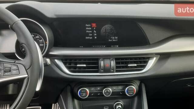 Серый Альфа Ромео Стелвио, объемом двигателя 2 л и пробегом 84 тыс. км за 17500 $, фото 49 на Automoto.ua