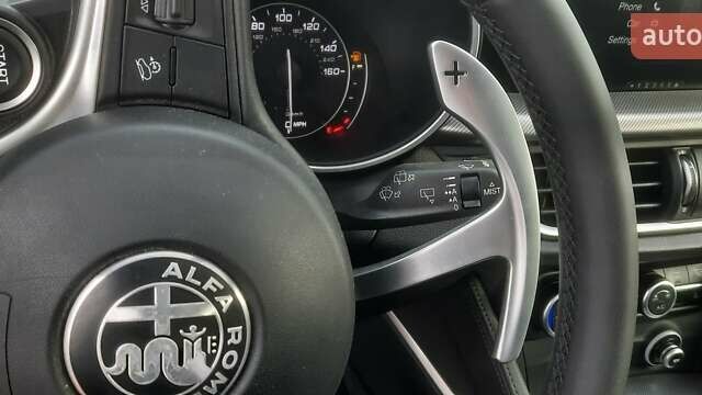 Серый Альфа Ромео Стелвио, объемом двигателя 2 л и пробегом 84 тыс. км за 17500 $, фото 36 на Automoto.ua