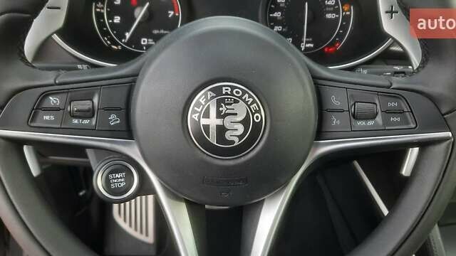 Серый Альфа Ромео Стелвио, объемом двигателя 2 л и пробегом 84 тыс. км за 17500 $, фото 34 на Automoto.ua